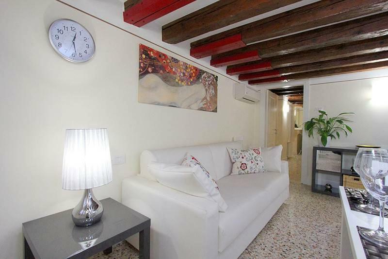 Alberto Apartment In Венеция Екстериор снимка